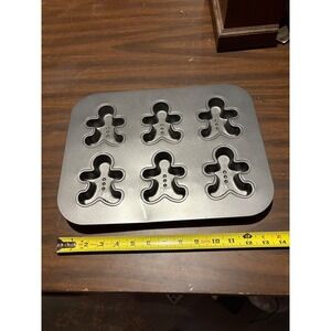 Gingerbread Man Shaped Muffin Pan 6 Cavity Baking Dessert Mold